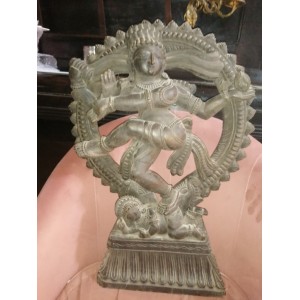 Inde XXe siècle : grande statue Shiva Nataraja